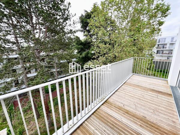Location Appartement 5 pièces 101.9 m² - Rueil-malmaison 92500