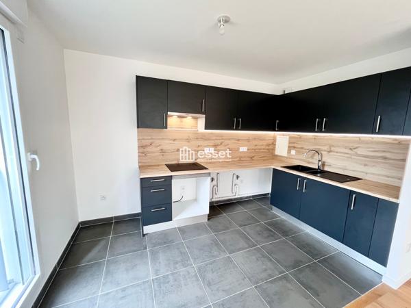 Location Appartement 5 pièces 101.9 m² - Rueil-malmaison 92500