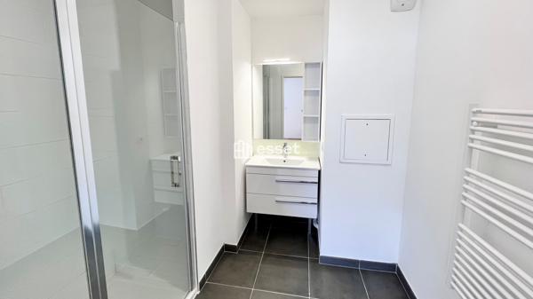 Location Appartement 5 pièces 101.9 m² - Rueil-malmaison 92500