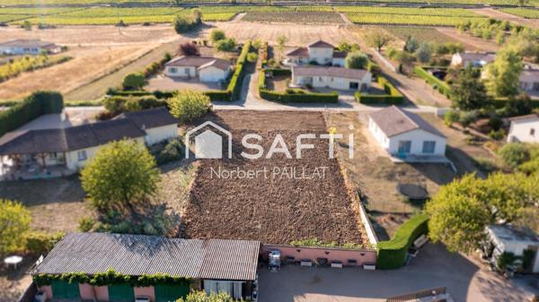 Terrain constructible 994 m² à Azé