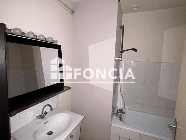 Location Appartement 2 pièces 72.27 m² - 11 RUE DE L'HOTEL DE VILLE Montauban 82000