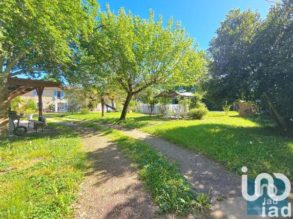 Maison à vendre 8 pièces 223 m² Vic-Fezensac