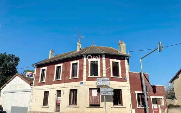 Immeuble à vendre    7 pièces •  Vallon-en-Sully