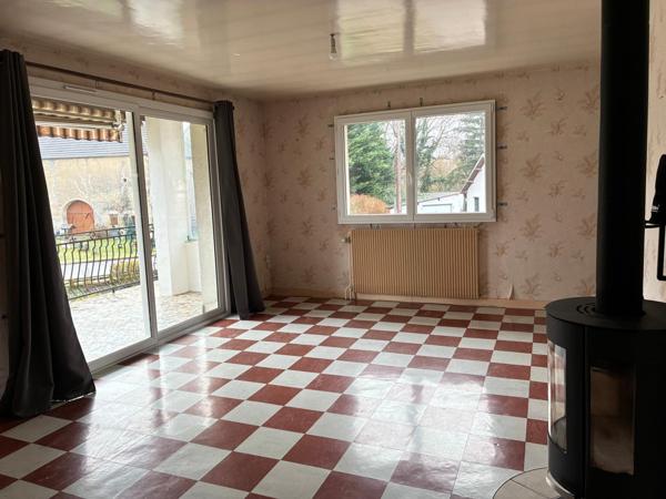 Maison familiale 7 pièces – 230 m² – Terrain 1 231 m² – Fort potentiel