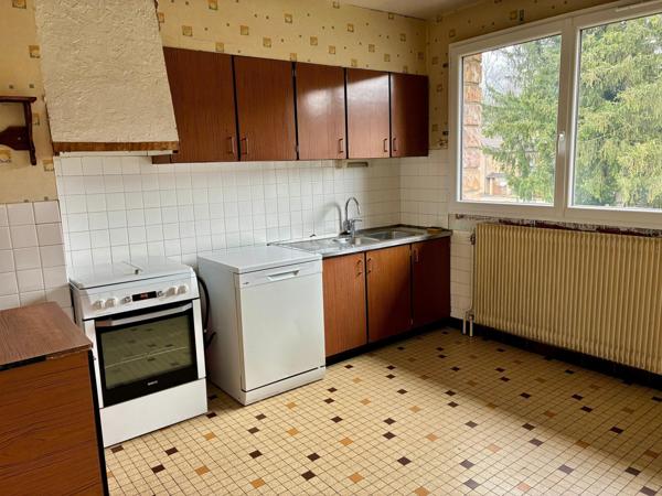 Maison familiale 7 pièces – 230 m² – Terrain 1 231 m² – Fort potentiel