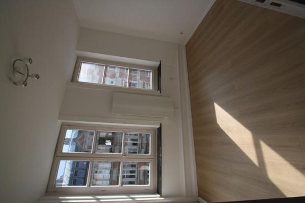 A LOUER : T2 à LILLE • Rue Pierre Mauroy - Gare Lille Flandre • 1 015 € CC • Réf. G379-2