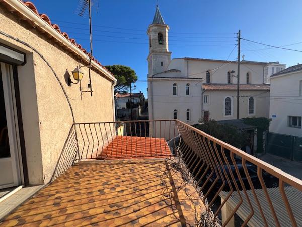 Marseille (13007) VENTE MAISON 95 M2 R+1 A RENOVER COUR TERRASSE PARKING AU COEUR D'ENDOUME 13007 MARSEILLE