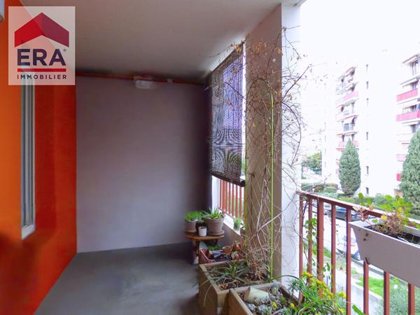 À vendre : Appartement T2 moderne à Marseille, Terrasse ,Garage , secteur Saint Just/Malpasse