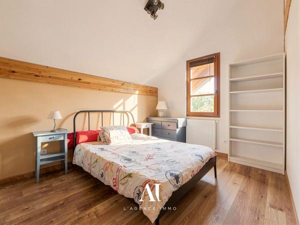 Maison d'architecte T7 Lumineuse 5 Chambres 229m2 Grand sous sol Vue Jura Gex 01170