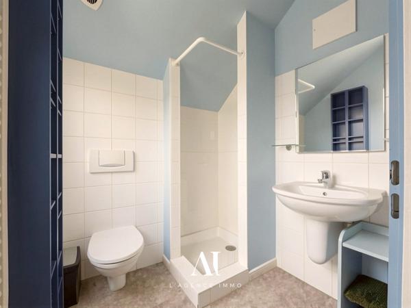 Maison d'architecte T7 Lumineuse 5 Chambres 229m2 Grand sous sol Vue Jura Gex 01170