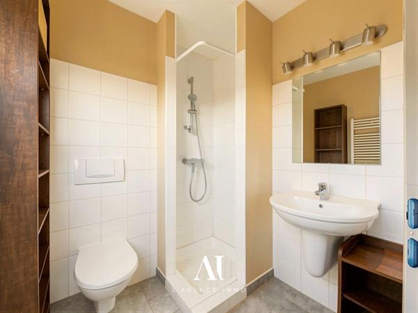 Maison d'architecte T7 Lumineuse 5 Chambres 229m2 Grand sous sol Vue Jura Gex 01170
