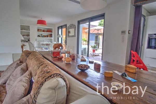 Gujan-Mestras (33470) Maison 5 chambres – Rénovée – Terrain arboré – Quartier recherché