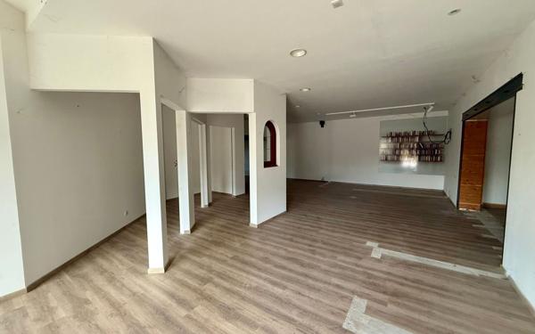 Maison à vendre    2 pièces •  Les Vans