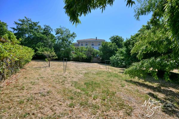 Appartement ATTIQUE de 103.80m² 4 pièces avec terrasse de 118.01m² - SAINT GENIS LAVAL (69)