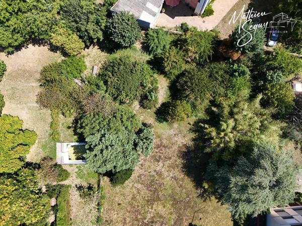 Appartement ATTIQUE de 103.80m² 4 pièces avec terrasse de 118.01m² - SAINT GENIS LAVAL (69)