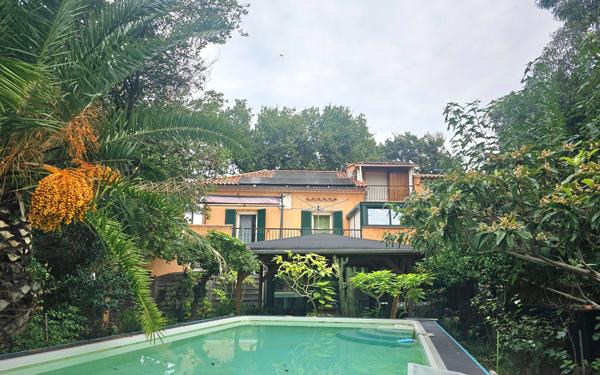 Maison à vendre    5 pièces • 160 m2 La Seyne-sur-Mer