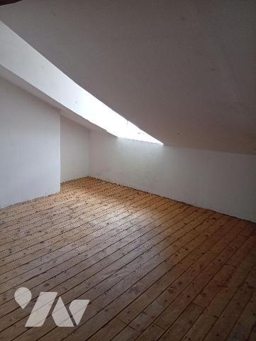 Maison à vendre à Blois, Loir-et-Cher (41)

Maison de ville mitoyenne d'environ 130 m2 hab. c...