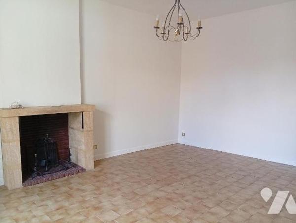 Maison à vendre à Blois, Loir-et-Cher (41)

Maison de ville mitoyenne d'environ 130 m2 hab. c...