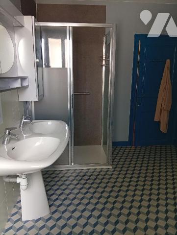 Maison à vendre à Blois, Loir-et-Cher (41)

Maison de ville mitoyenne d'environ 130 m2 hab. c...