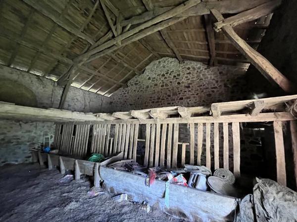 Grange à vendre |  Chabrac |  160 m²