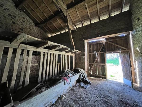 Grange à vendre |  Chabrac |  160 m²
