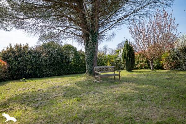 Maison à vendre 286 740 € Bussac-sur-Charente 7 p 176 m² DPE D