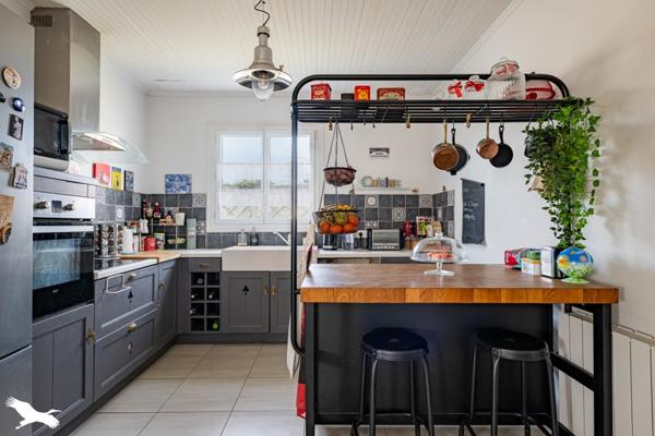 Maison à vendre 286 740 € Bussac-sur-Charente 7 p 176 m² DPE D