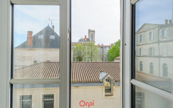 Appartement à vendre    2 pièces • 52,30 m2 La Rochelle