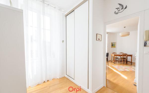 Appartement à vendre    2 pièces • 52,30 m2 La Rochelle