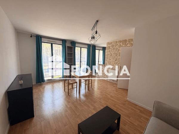 Location Appartement meublé 2 pièces 51 m² - Amiens 80000