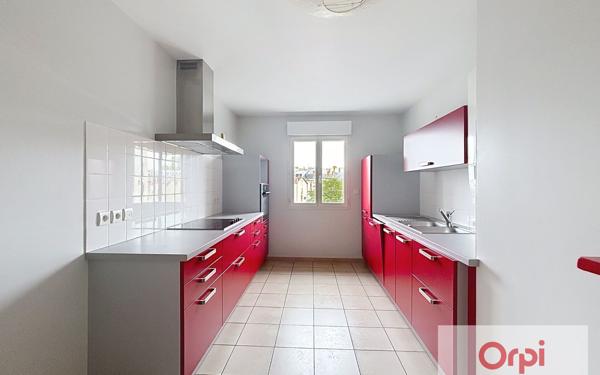 Appartement à louer    4 pièces • 162,44 m2 Montluçon