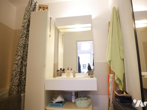 MONTPELLIER, Quartier Centre ville - Gare, Appartement 2 pièces, 49 m², avec ascenseur, vendu loué.