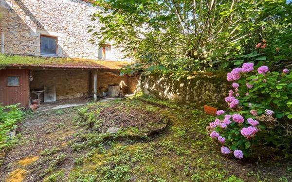 Maison à vendre    4 pièces •  Tournecoupe