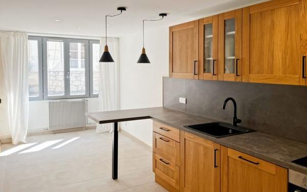 Maison à vendre    4 pièces •  Tournecoupe