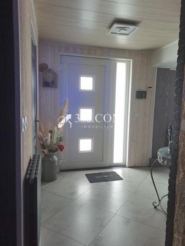 Maison
                                                                                                                                                                                                                                                                                                                        7 pièce(s)                                                                                                                                                                                                          3 chambre(s)                                                                                                                                                                                                          112  m²