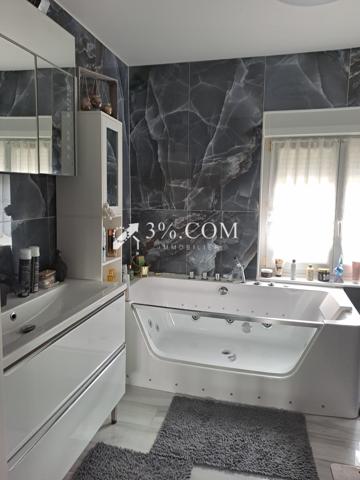 Maison
                                                                                                                                                                                                                                                                                                                        7 pièce(s)                                                                                                                                                                                                          3 chambre(s)                                                                                                                                                                                                          112  m²