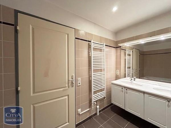 Appartement à louer 4 pièces 102.1m² Saint-Dizier (52100)