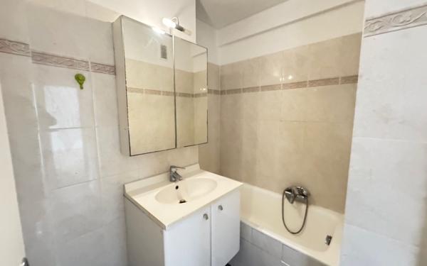 Appartement à vendre    2 pièces • 45,12 m2 Nice