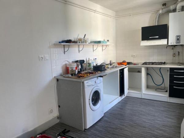 Immeuble - Oloron-sainte-marie - Réf.:205450 SPECIAL INVESTISSEURS - A SAISIR IMMEUBLE DE TROIS LOGEMENTS AVEC JARDIN DE 600 M² -