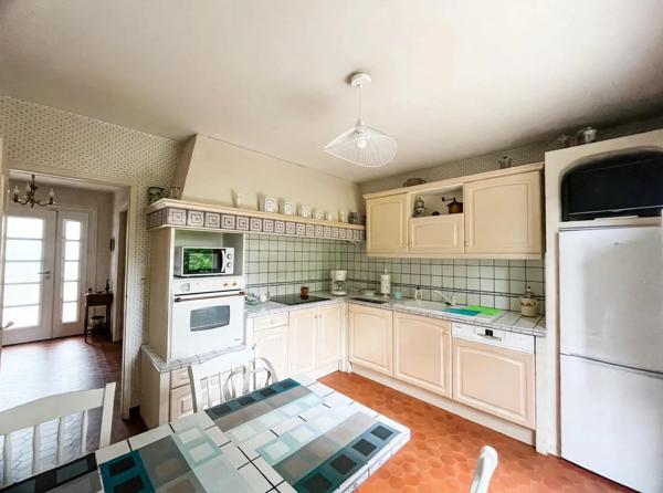 Landaise avec 5 chambres sur 1 220m² de parcelle à Cestas Bourg