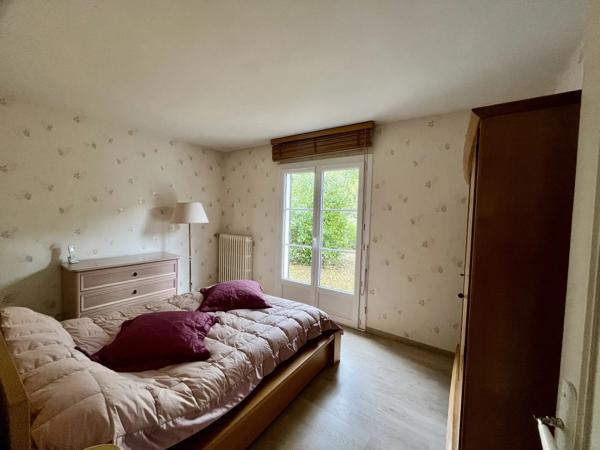 Landaise avec 5 chambres sur 1 220m² de parcelle à Cestas Bourg