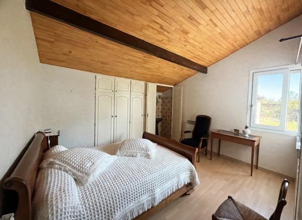 Landaise avec 5 chambres sur 1 220m² de parcelle à Cestas Bourg