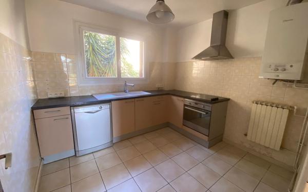 Appartement à louer    3 pièces •  Ollioules