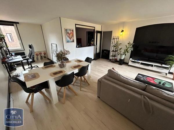 Appartement à louer 2 pièces 59.47m² Montigny-le-Bretonneux (78180)