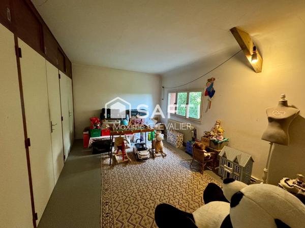 Maison 8 pièces - 250m²