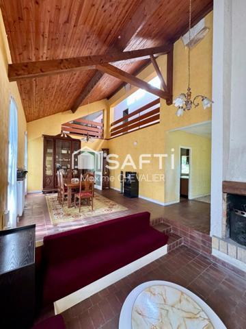 Maison 8 pièces - 250m²