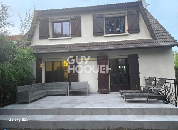 MAISON À LOUER DE 7 PIÈCES DE 135,00 M²
