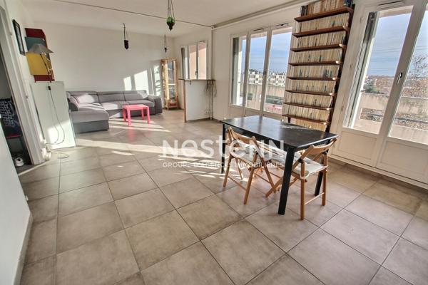 secteur PARILLY: T5 avec balcon et place de parking privative