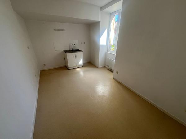 Appartement Neuilly Saint Front 1 pièce(s) 27 m2