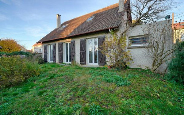 Maison à vendre    6 pièces • 111,73 m2 Crosne